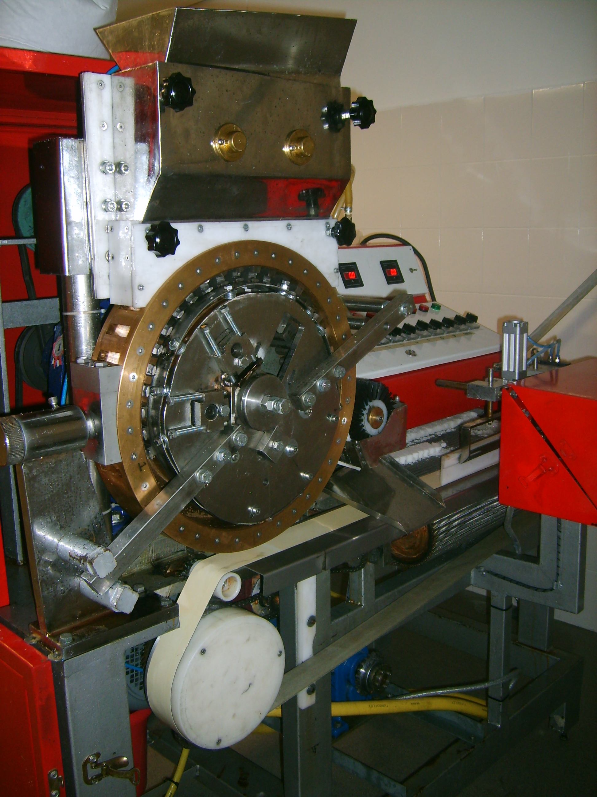 C type Semi Auto Cube Sugar Machines