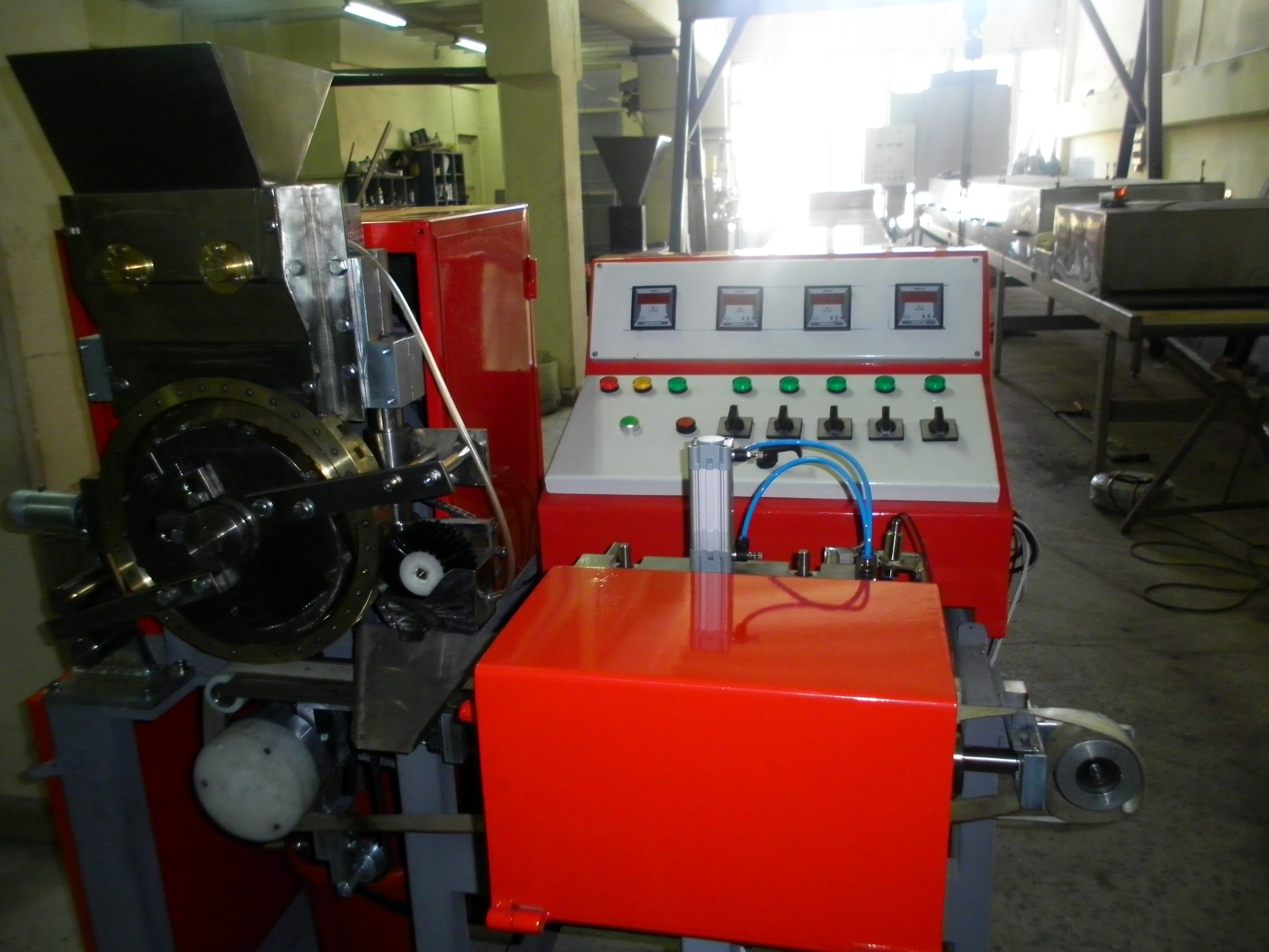 C type Semi Auto Cube Sugar Machines
